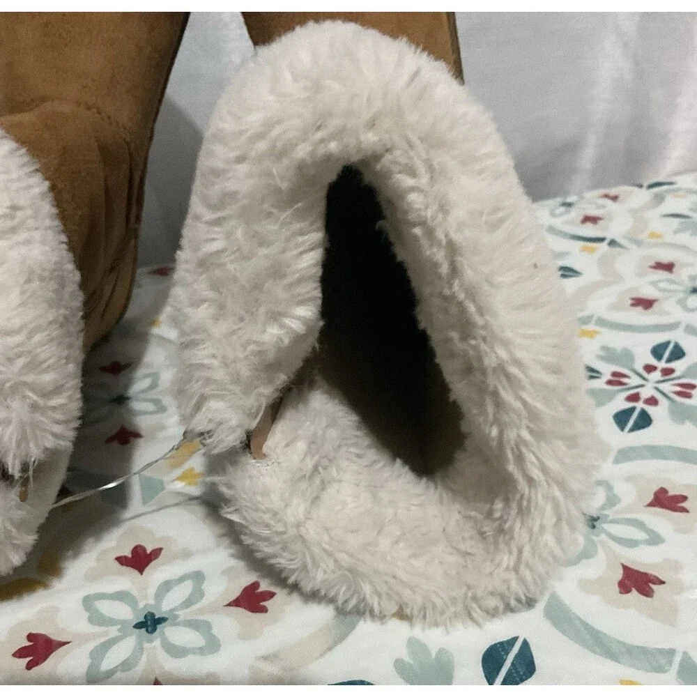 kohl's boots -SO color  Tan Girls Zipper  and decorative  bows Size 3 ,
